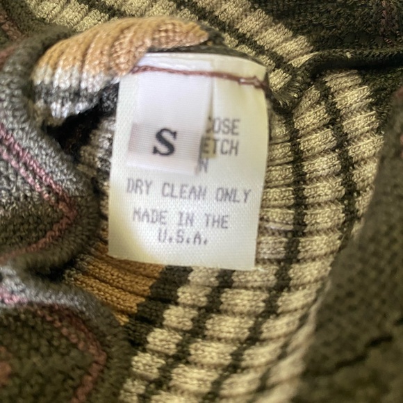 Vintage Crochet Knit Sweater Vest. Made in USA. - Picture 10 of 12